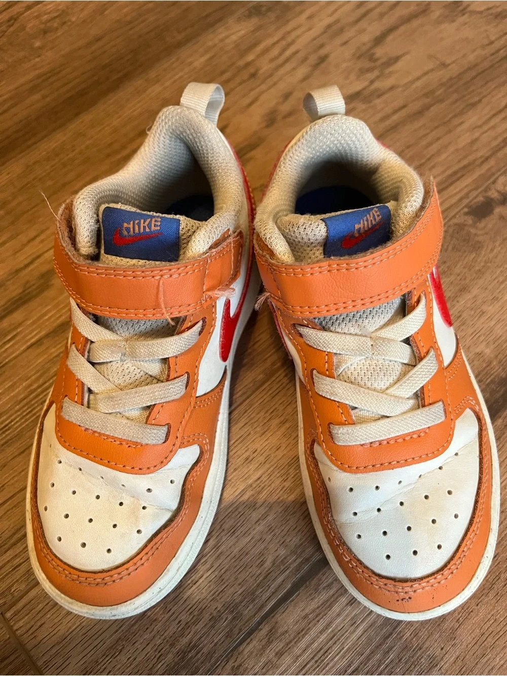Nike easy hook